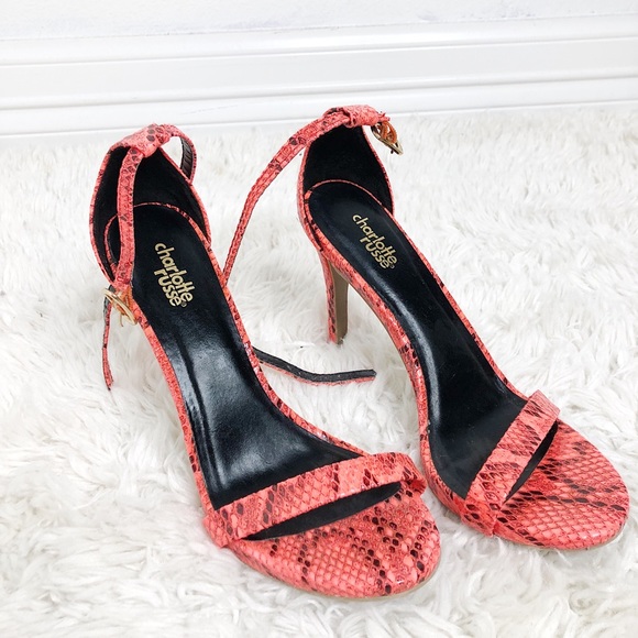 Shoes - Picture 2 of 6